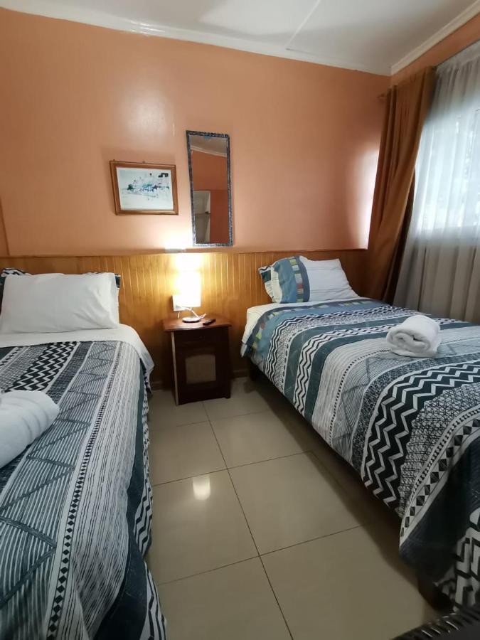 Hostal Las Heras Temuco Esterno foto